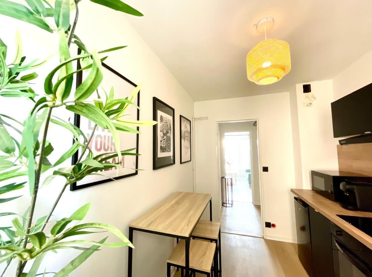 Apartament La Douceur Roannaise - Parking Prive Proche Gare Roanne Zewnętrze zdjęcie