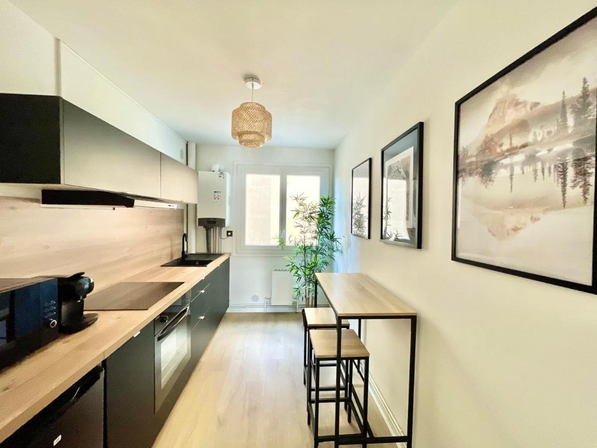 Apartament La Douceur Roannaise - Parking Prive Proche Gare Roanne Zewnętrze zdjęcie